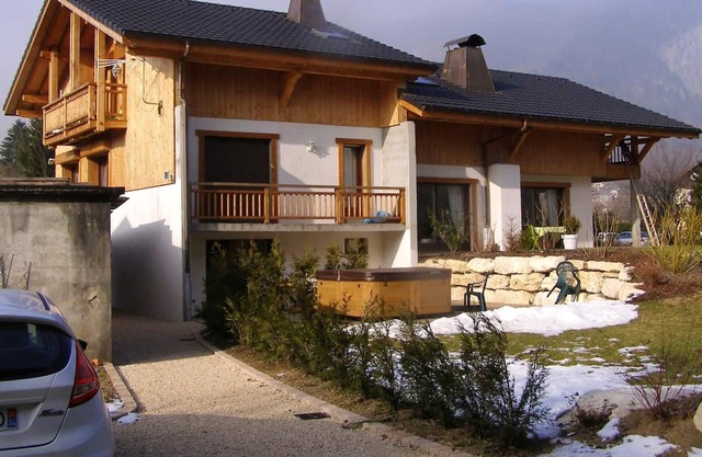 Homerez - Amazing apartement 1 km away from the slopes for 6 ppl. with jacuzzi