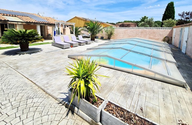 Homerez - Appartement 15 km away from the beach for 2 ppl. with shared pool