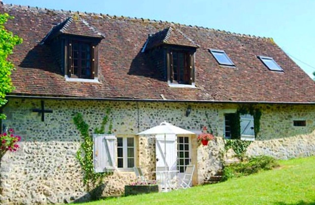 Homerez - Big property for 10 ppl. with terrace at Colonard-Corubert