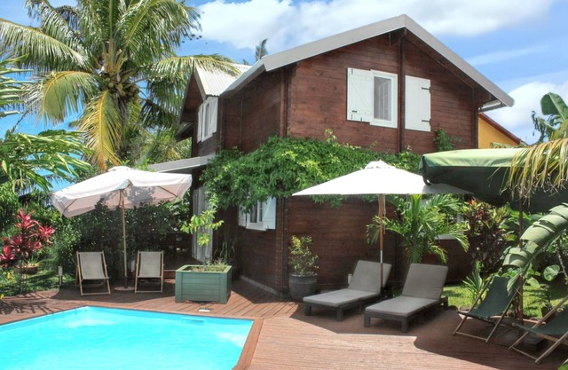 Homerez - Chalet in Vincendo with Pool.