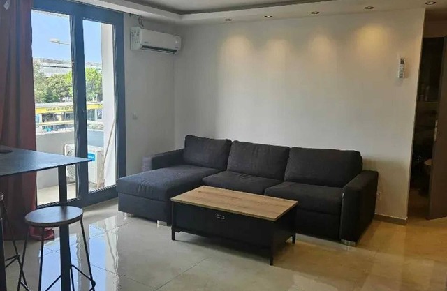 Homerez - Comfortable apartment in Marseille with view