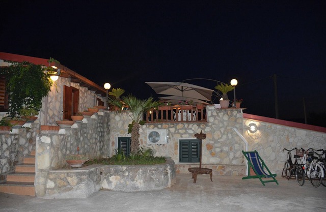 Homerez - Cosy apartment with terrace and garden in Vieste