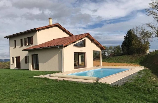 Homerez - House for 11 ppl. with swimming-pool and terrace at Grézieu-la-Varenne