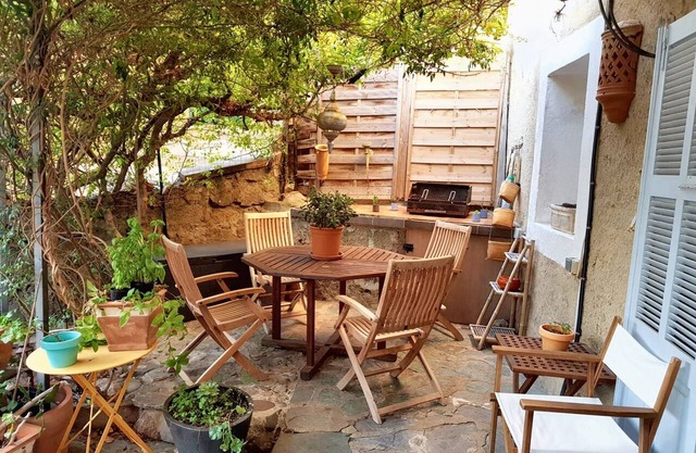 Homerez - House in Monticello.