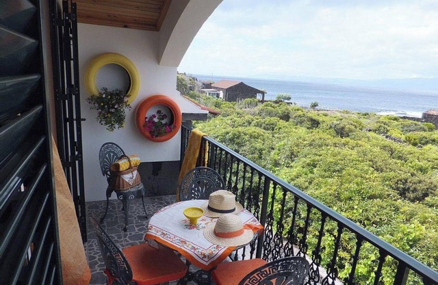 Homerez - House in Prainha + sea view