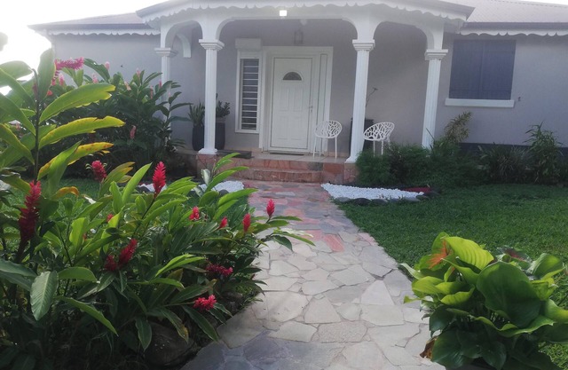 Homerez - House in Sainte-Rose