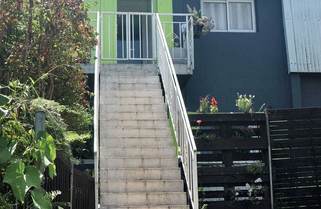 Homerez - Spacious Apartment Le Tampon 80 m² + Enclosed Garden