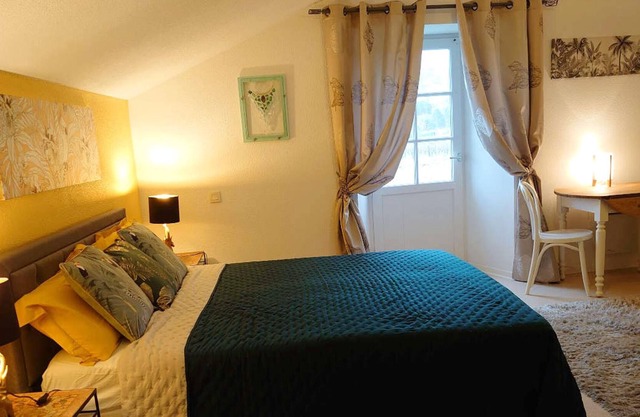 Homerez - Studio for 2 ppl. with shared pool, garden and terrace at Duravel