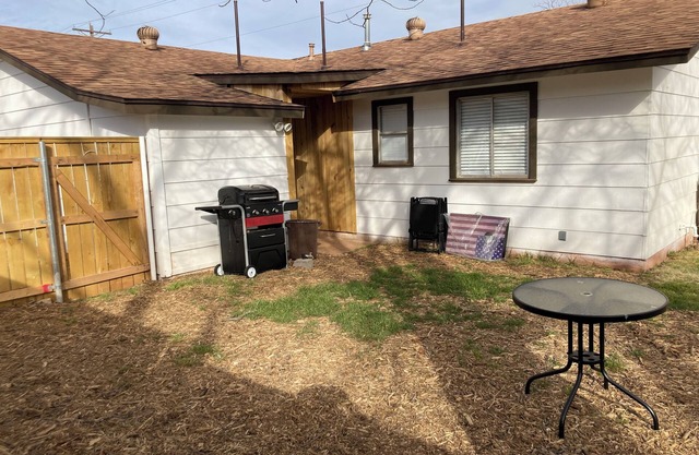 Homey 3-bedroom house in Abilene with AC