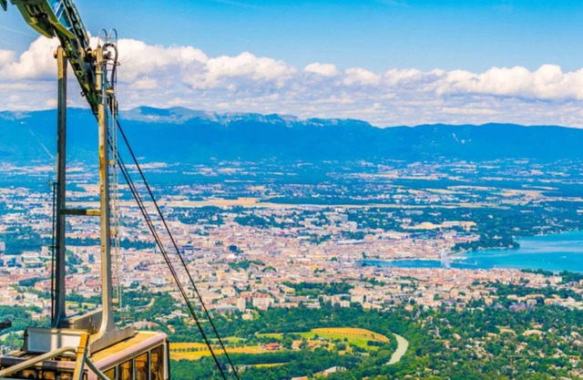 Homey Color - Close to downtown/Parking/Netflix