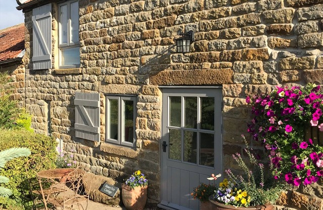 Honey Bee Cottage