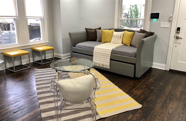 Hope Star House! Sleeps 12! Designer everything!
