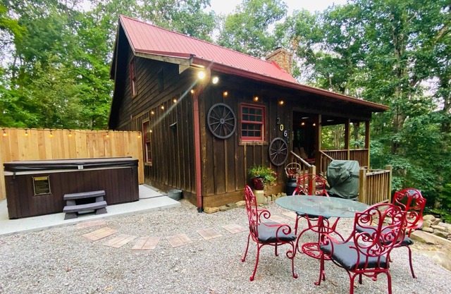 Horse Ranch Cabin Getaway!