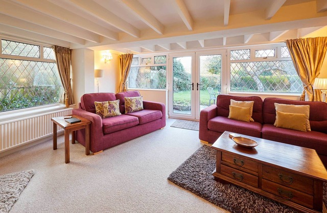 Host & Stay | Ailsa Cottage
