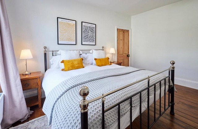 Host & Stay - Hidden Gem