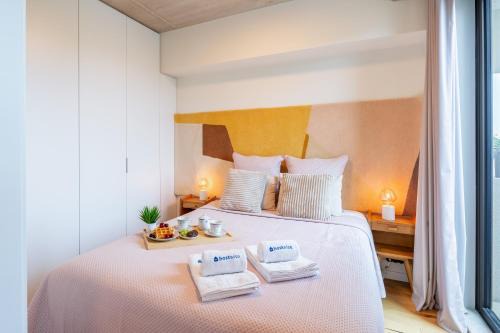 Host Wise - Seaside Bright Flat w Balcony