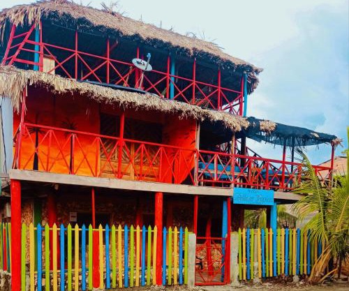 HOSTAL BELLEZA TROPICAL