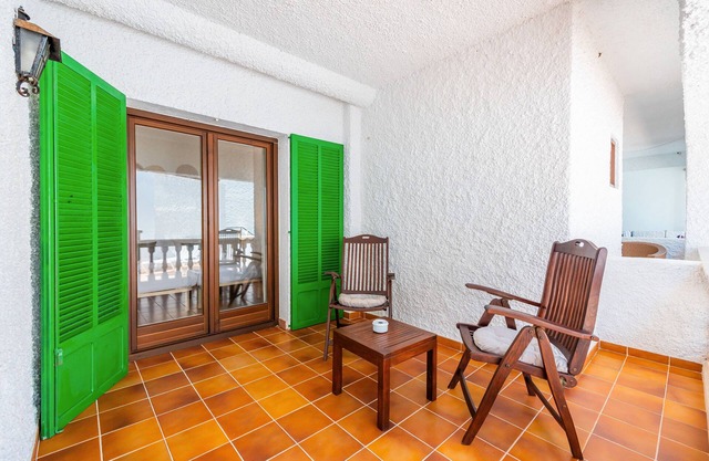 Hostal Boutique Canyamel - 107 Double Room with Private Terrace, Wi-Fi, and Air Conditioning