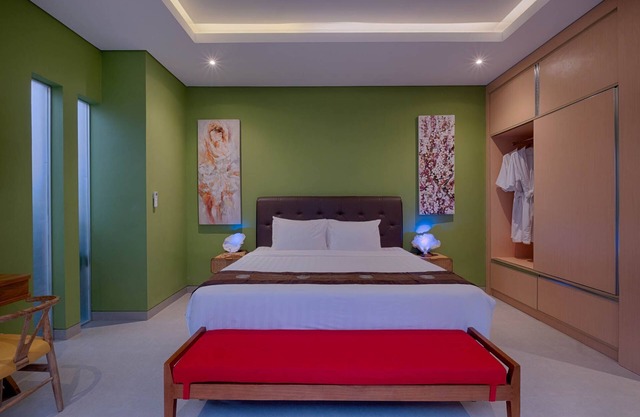 HOT PROMO! Luxury and Serene Family Villa close to Echo Beach Canggu