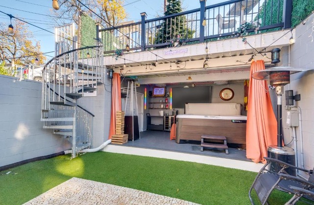 Hot Tub and Rooftop Game Room Unique Home in DC