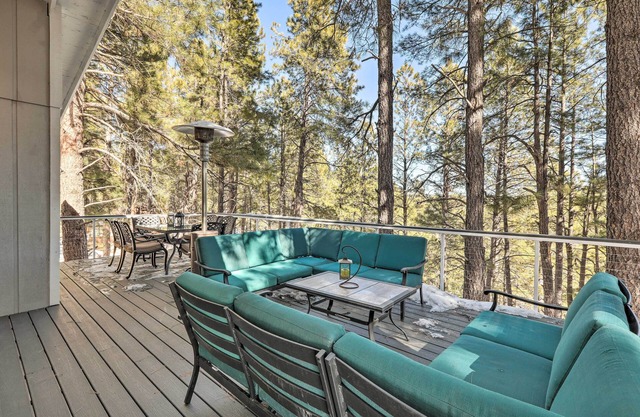 Hot Tub, Fire Pit & Grill: Oasis in Flagstaff!