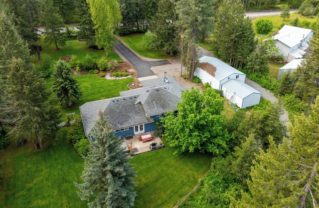 Hot Tub, Game & Arcade Room, Playground
