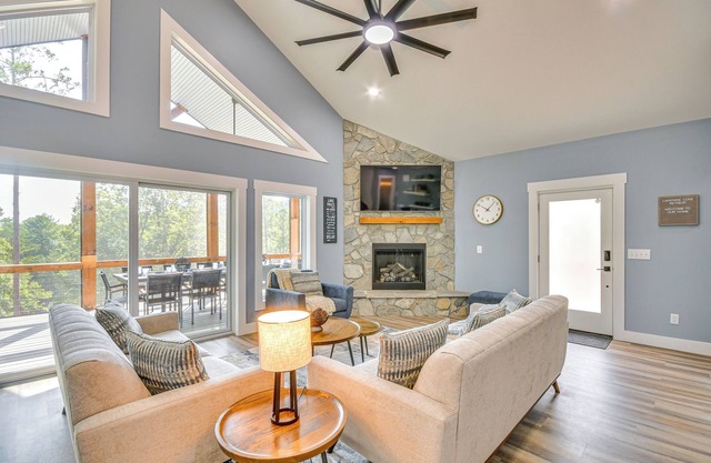 Hot Tub + Game Room! Family Connelly Springs Home