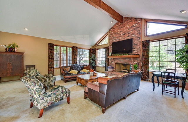 Hot Tub + Games: Spacious Golf Retreat in Payson