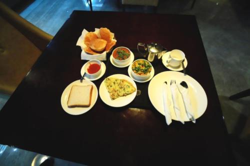 Hotel Aerotech Near Delhi Airport