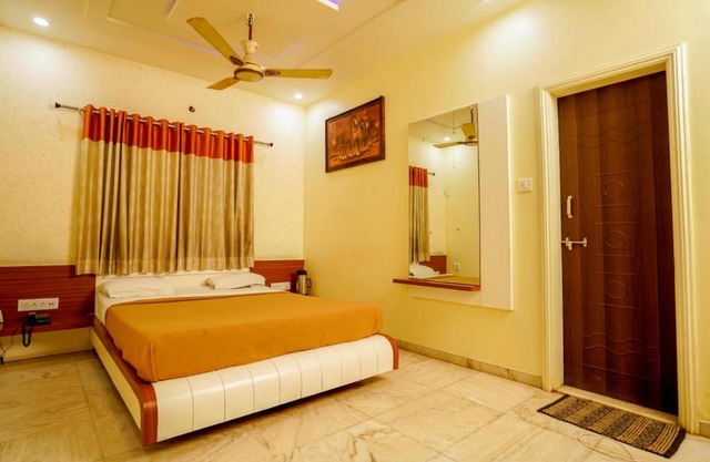 Hotel Bhakti, Rajkot