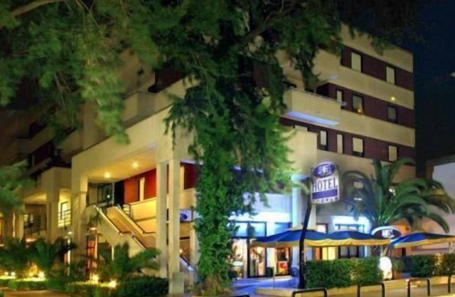 Hotel Blue Rose's