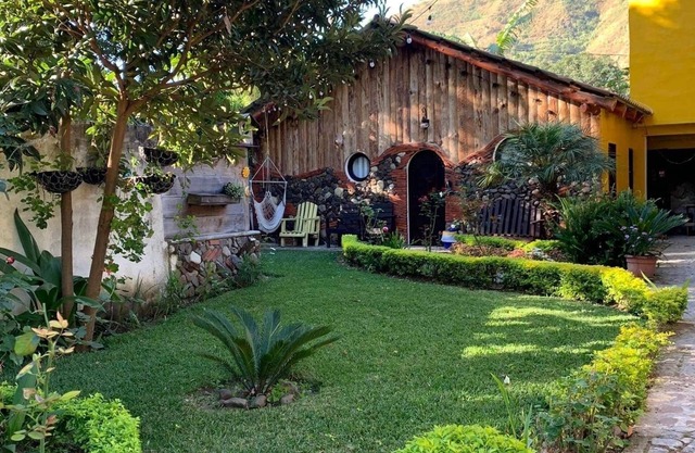 hotel cabanas de tzununa is located in lake atitlan