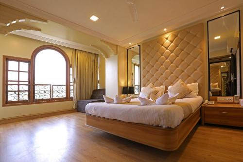 Hotel Calabash Luxury Villa Near New Delhi Airport