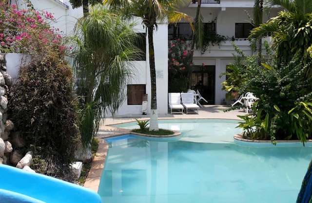 Hotel Casa Flores De Tikal