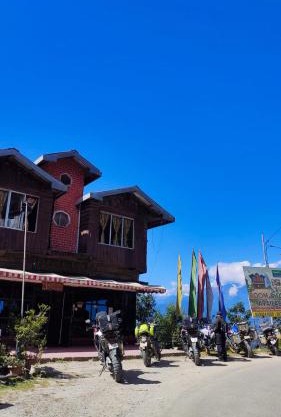 Hotel Cloud's End Retreat