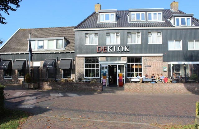 Hotel "De Klok"