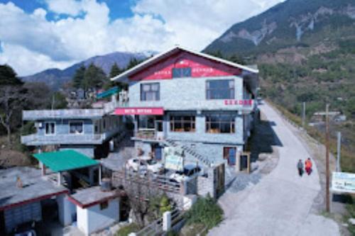 Hotel Devdar Resort (Banquet) Dharamshala