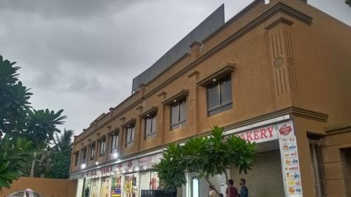 Hotel Embassy Inn