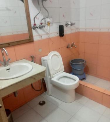 Hotel Girish Inn