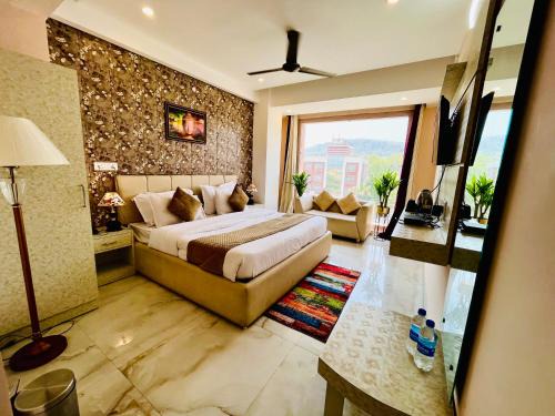 Hotel Golden Temple View by la Casa with Swimming Pool