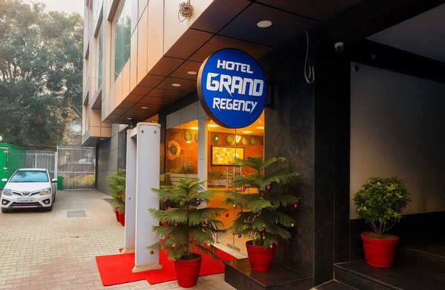 Hotel Grand Regency by JMD Group Near Delhi IGI Airport