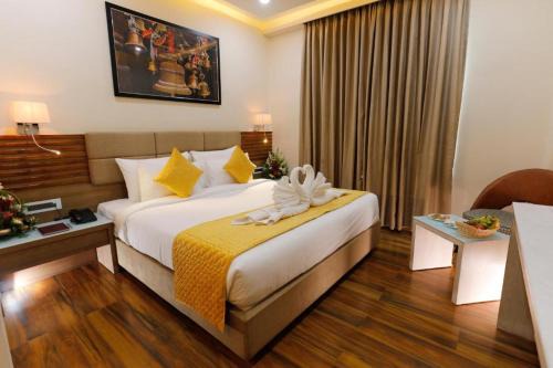 Hotel La Casa Plaza Near Delhi Airport