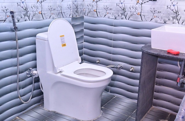 HOTEL NEELKANTH PALACE