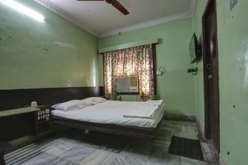 Hotel O Anandha Lodge