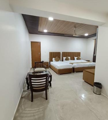 Hotel Olive Bhimtal
