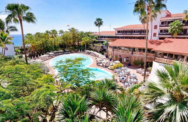 Hotel Parque Tropical