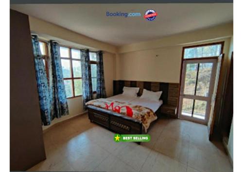 Hotel Prithvi Haridwar - Excellent Stay with Family, Parking Facilities