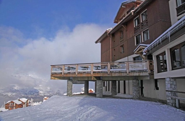 Hotel* Restaurant & Bar in the heart of Peisey-Vallandry at the foot of the slopes