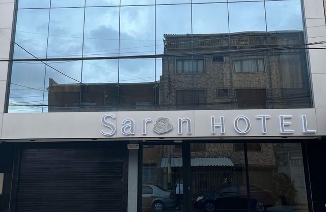 Hotel Saron