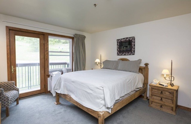 Hotel Style Room with Ski-In/Ski-Out Access